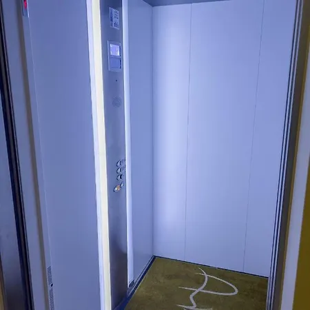 Sunny Aisa Apartment *